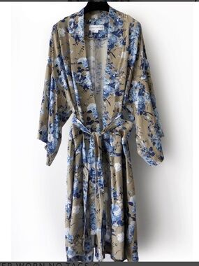 Robert Rodriguez Taupe Floral Silk Kimono Robe with Blue Print